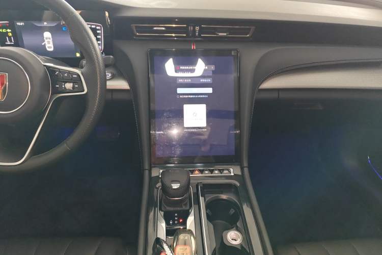 Used Hongqi H5 2024 1.5T DCT Smart Connect Flagship Edition Audio And AC Panel