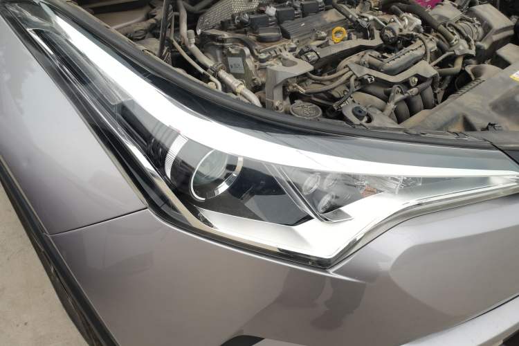 Used Toyota IZOA 2018 2.0L Yichi Edition China V Standard
