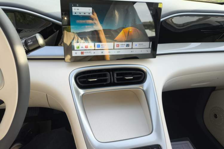 Used Geely Galaxy Geome 2026 Model 310km Youth Edition Audio And AC Panel