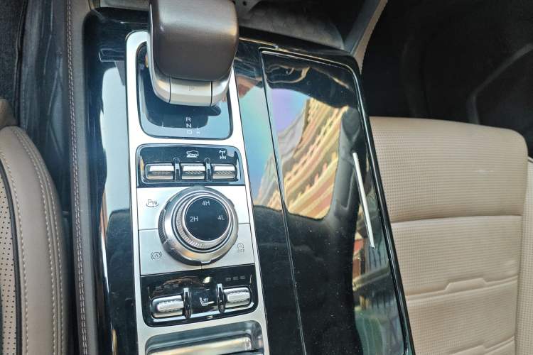 Used BAIC Off-Road BJ60 2022 2.0T May Day Edition Five Seats Gear Lever