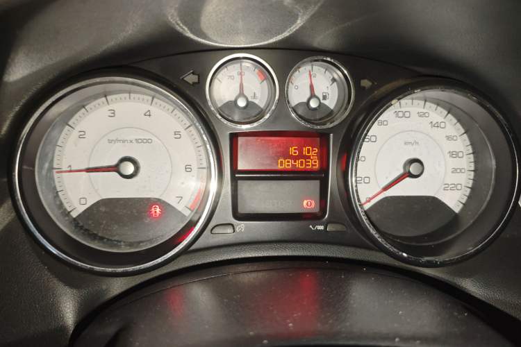 Used Peugeot 308 2012 1.6L Manual Fashion Edition