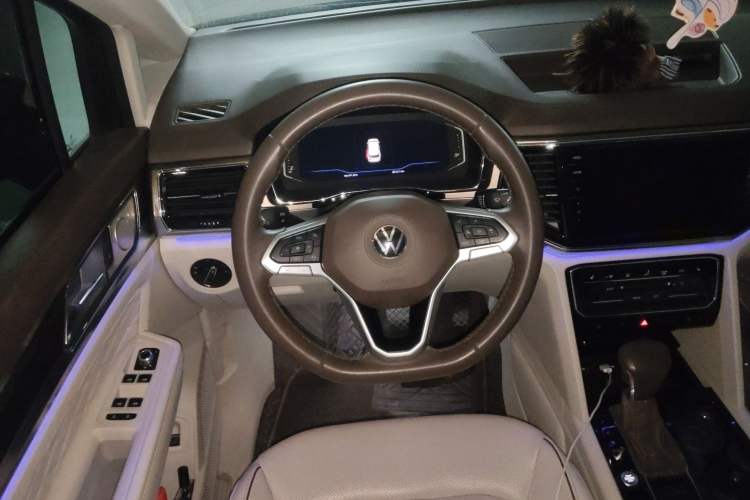 Used Volkswagen Viloran 2020 380TSI Prestige Edition Steering Wheel