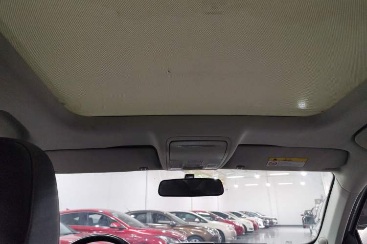 Used BORGWARD BX5 2017 20TGDI Automatic Two-Wheel Drive Pioneer Edition Headliner