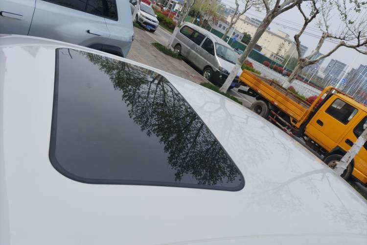 Used Volkswagen Sagitar 2014 Revised Version 1.4TSI Automatic Luxury Edition Roof