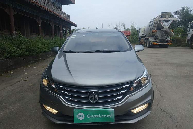 Used Baojun 310W 2017 1.5L Manual Comfort Version China V