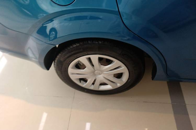 Used Chevrolet Aveo Sonic 2014 Sedan 1.4SL AT Fashion Edition
