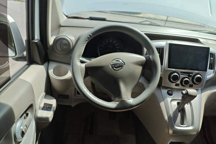 Used Nissan NV200 2018 1.6L CVT Luxury Model Steering Wheel