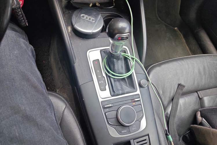 Used Audi A3 2015 Limousine 35 TFSI Millionth Anniversary Comfort Model Gear Lever