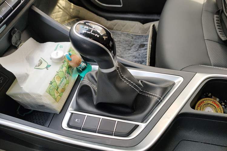 Used Geely Auto Vision X3 2019 Upgraded Model 1.5L Manual Luxury Version