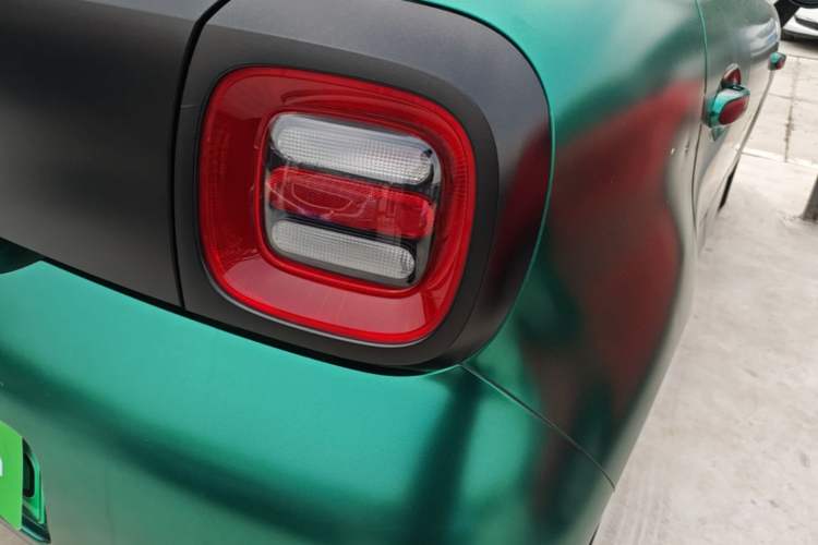 Used ORA Black Cat 2019 351 km Goddess Edition
