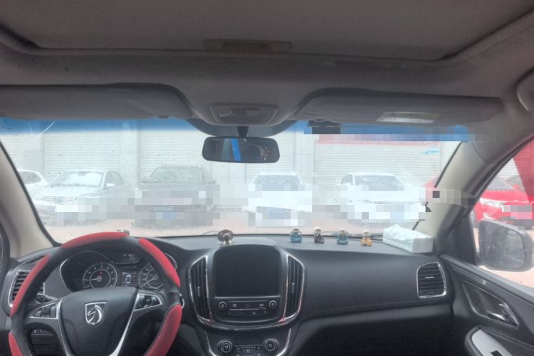 Used Baojun 560 2015 1.8L manual luxury version