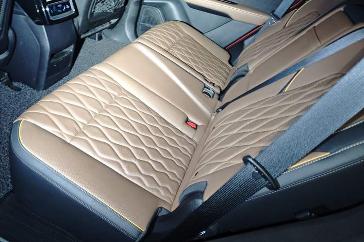 Used BYD Tang New Energy 2021 DM 2.0T Four-Wheel Drive High-Performance Flagship Model
