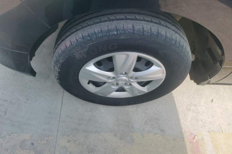 Used FORTHING Lingzhi PLUS 2021 2.0L Manual Comfort Version 7 Seats