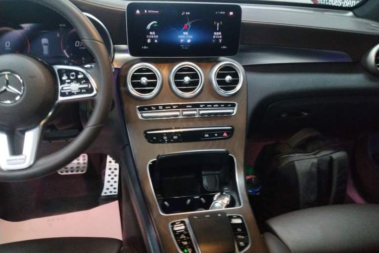 Used Mercedes-Benz GLC 2020 GLC 260 L 4MATIC Luxury Model
