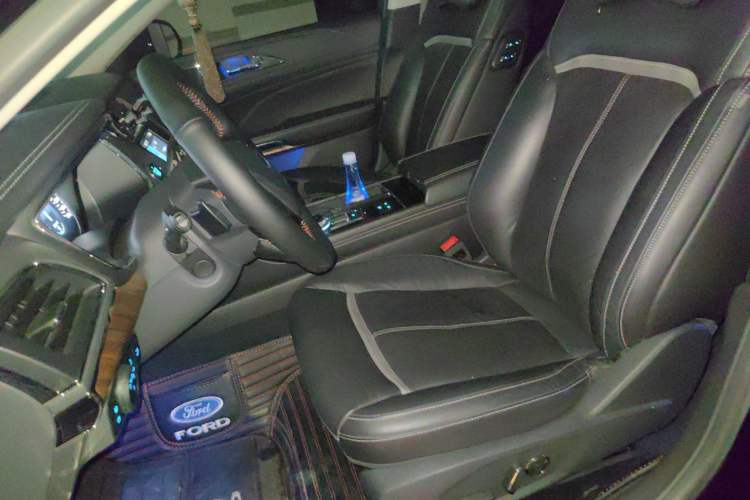 Used Ford Taurus 2017 EcoBoost 325 V6 Flagship Model
