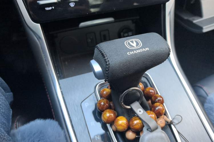 Used CHANGAN CS75 2023 Enjoy Edition 1.5T DCT Prestige Version Gear Lever