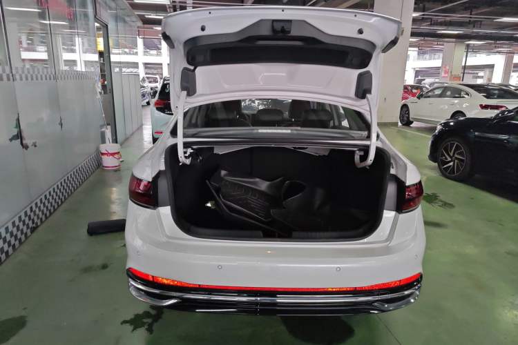 Used Volkswagen Sagitar 2023 300TSI DSG Excellence Edition