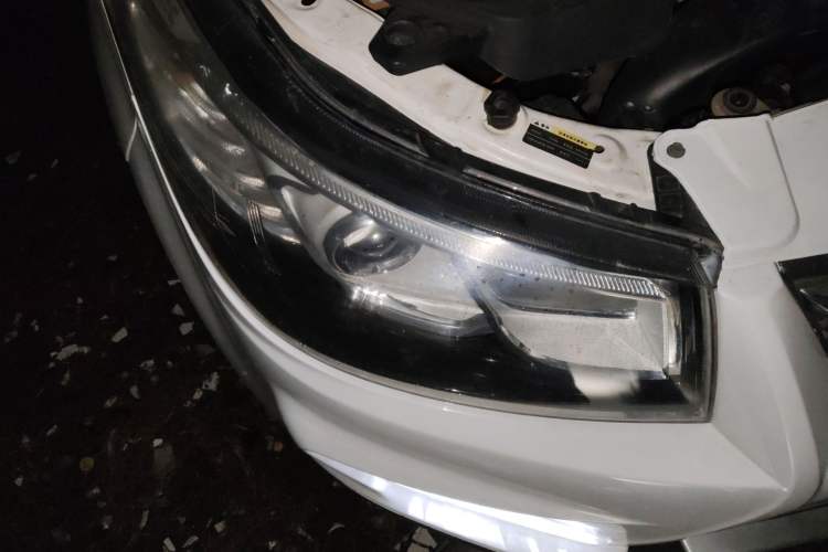 Used HYOSOW S3 2015 1.5L Luxury Model China V Standard