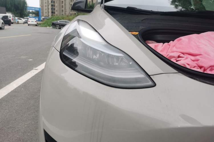 Used Tesla Model Y 2024 Rear-Wheel-Drive Version Right Front Headlight