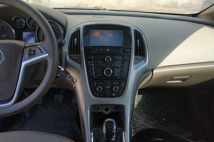 Used Buick GT 2013 GT 1.6L Manual Entry-Level Model