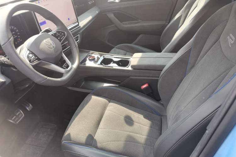 Used Volkswagen Tiguan L 2024 PRO 380TSI Four-Wheel Drive R-Line Prestige Edition Left Front Seat