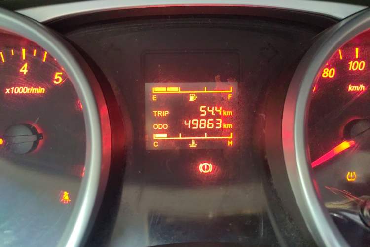 Used Wuling Hongguang 2019 1.5L S Standard Version China VI LAR Odometer Close Up