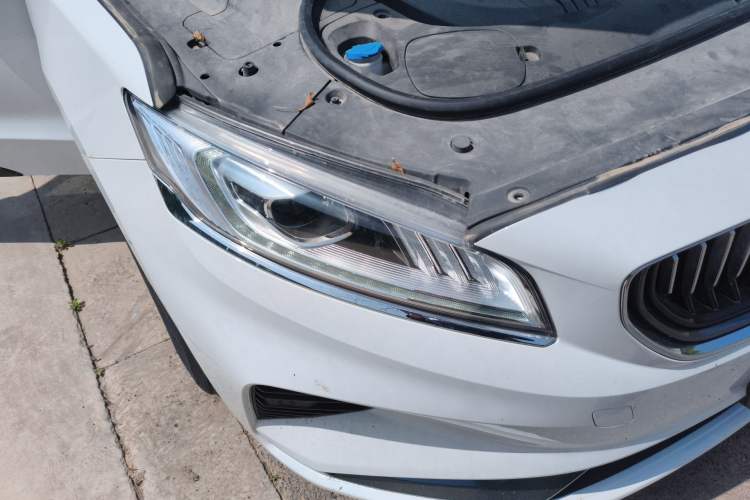 Used Geely Auto Emgrand GT 2021 1.8T Flagship Edition+ Right Front Headlight