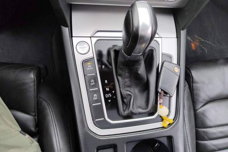 Used Volkswagen Variant 2017 380TSI Two-Wheel Drive Comfort Edition
