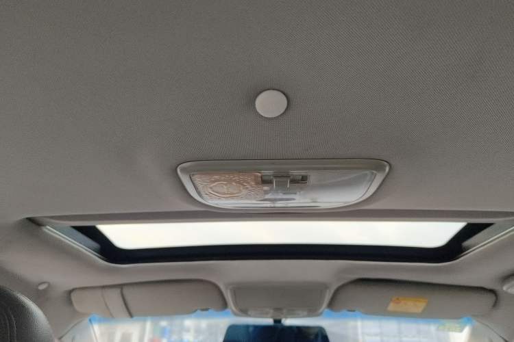 Used Geely Auto Classic Emgrand 2013 Sedan 1.5L Manual Entry-Level Model
