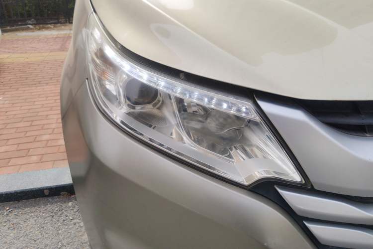 Used Foton Jiatu im6 2017 1.5L Zhiyue Model Right Front Headlight