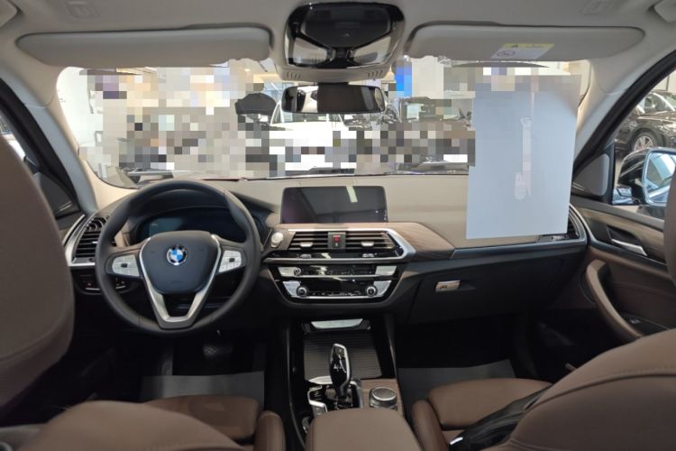 Used BMW X3 2020 xDrive28i Luxury Package Center Console