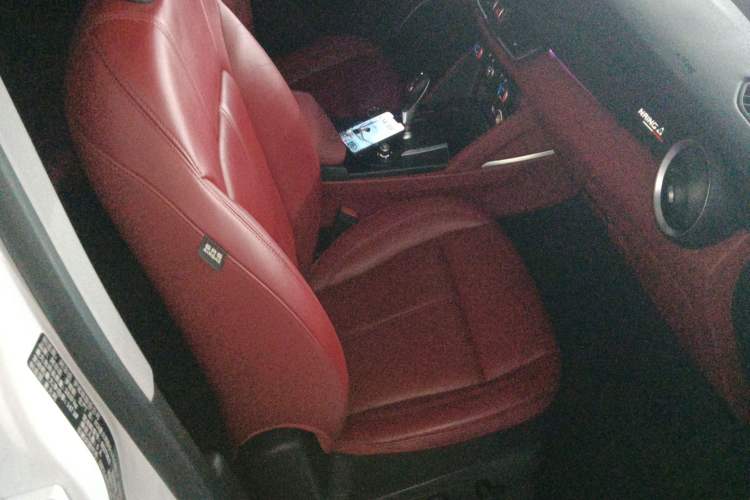 Used Alfa Romeo Stelvio 2017 2.0T 200HP Elite Edition Right Front Seat