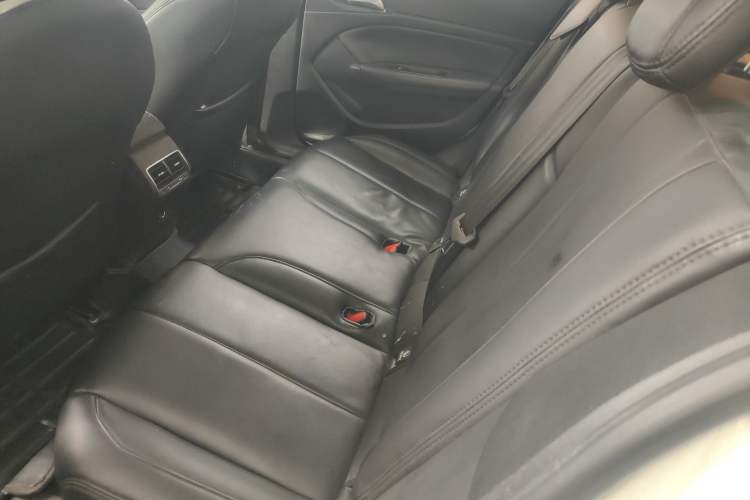 Used Peugeot 308S 2015 1.6T Automatic Jingchi Edition Left Rear Seat