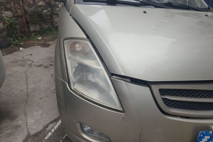 Used FAW Weizhi V2 2010 1.3L Manual Luxury Version Right Front Headlight