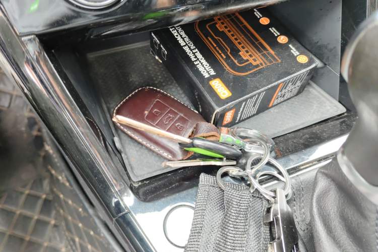 Used Volkswagen Passat 2019 330TSI Elite Edition China VI Vehicle Key