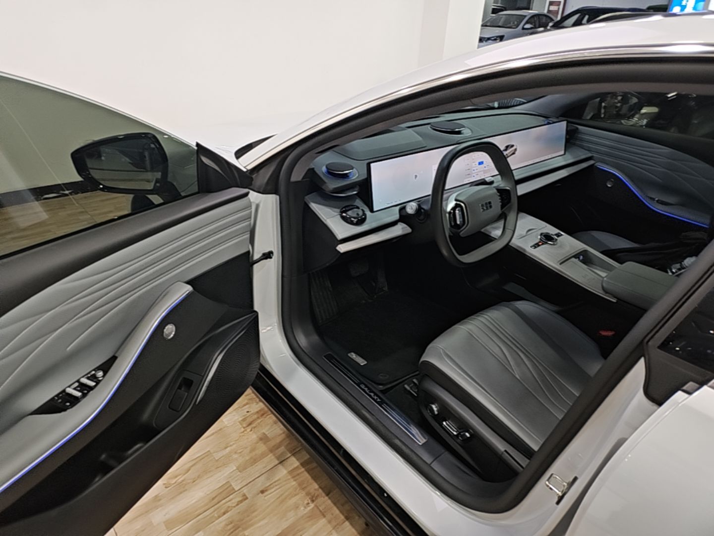 Geely Galaxy E8 2024 550 km Range Rear-Drive MAX — снимка 18