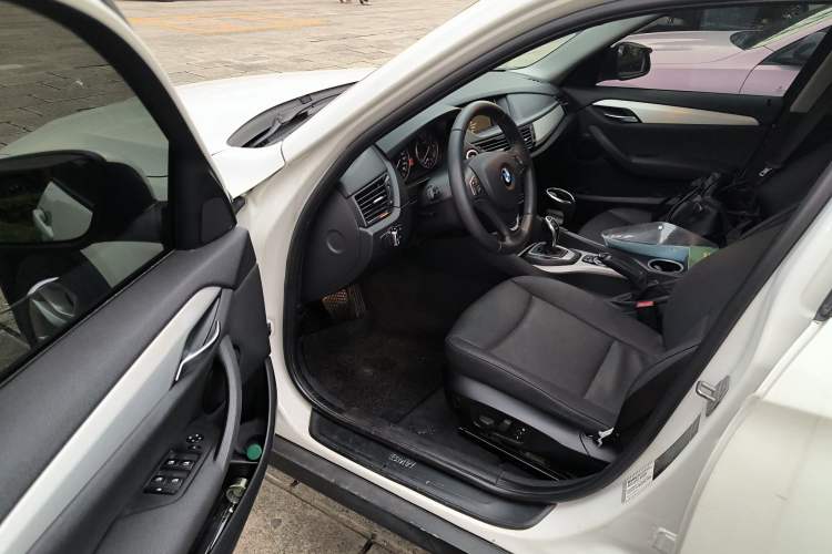 Used BMW X1 2014 sDrive18i Leading Model