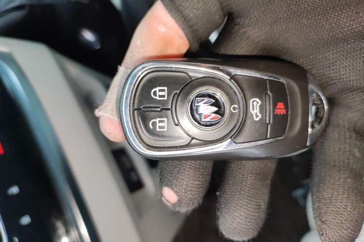 Used Buick GL8 2023 Land Executive Class Comfort Model
