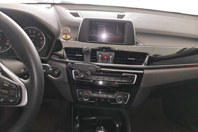 Used BMW X1 2016 sDrive20Li Luxury Model Audio And AC Panel