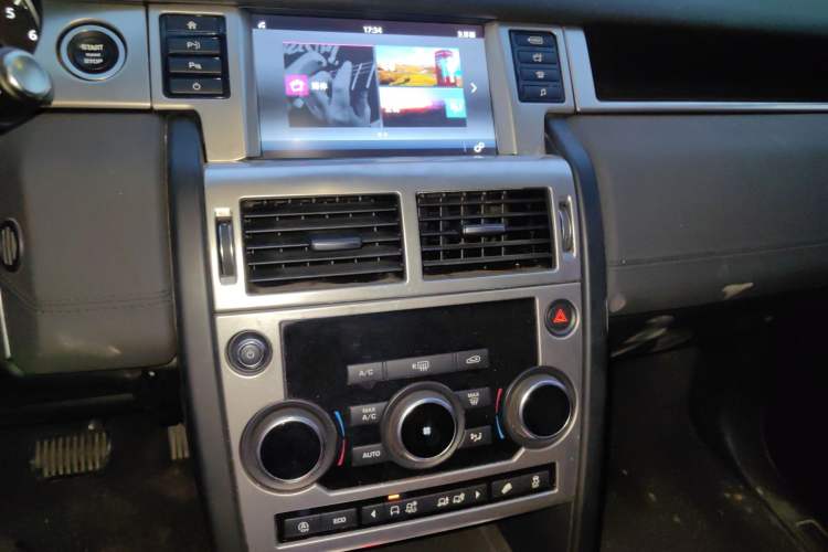 Used Land Rover Discovery Sport 2018 240 PS PURE Edition
