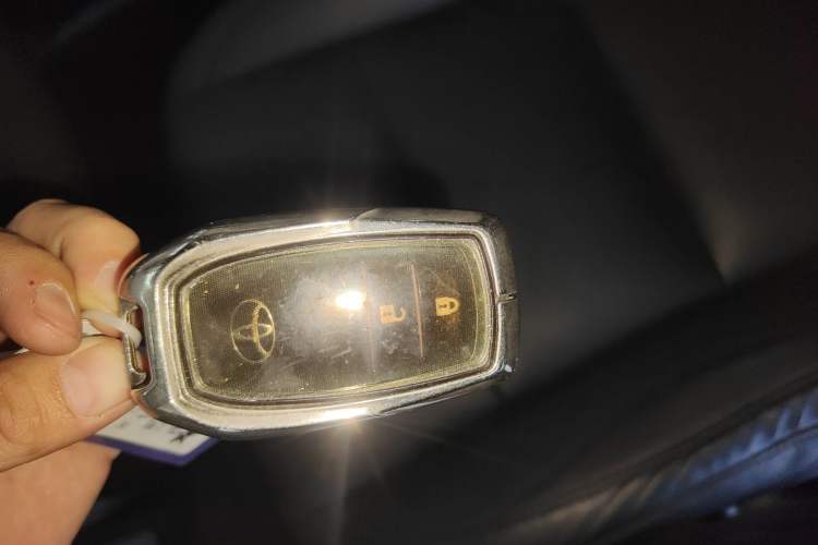 Used Toyota Highlander 2021 2.0T Four-Wheel Drive Luxury Edition 7 Seats
