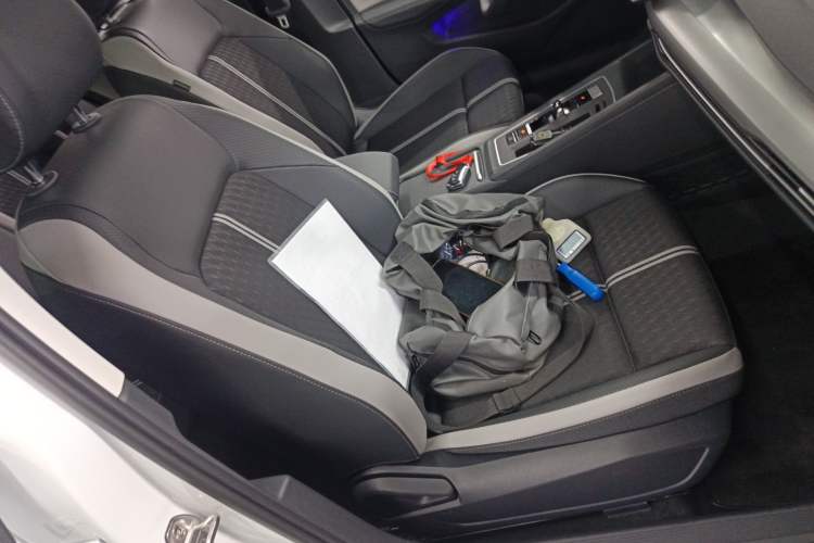 Used Volkswagen Golf 2025 Facelifted 300TSI Pro
