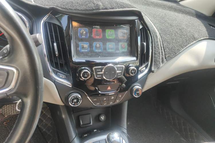 Used Chevrolet Cruze 2015 1.4T DCG Luxury Edition
