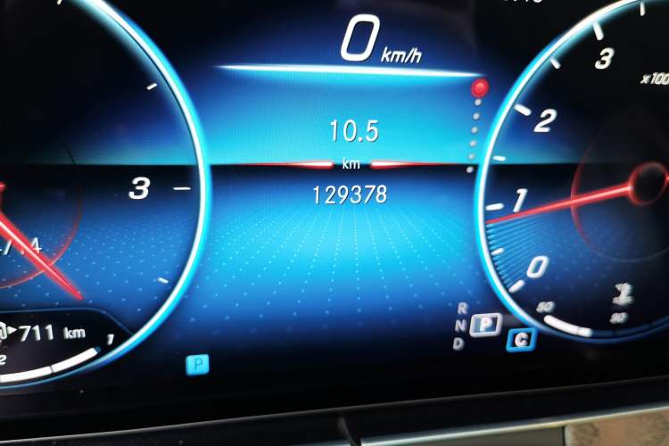 Used Mercedes-Benz E-Class 2021 E 300 L Stylish Model Odometer Close Up