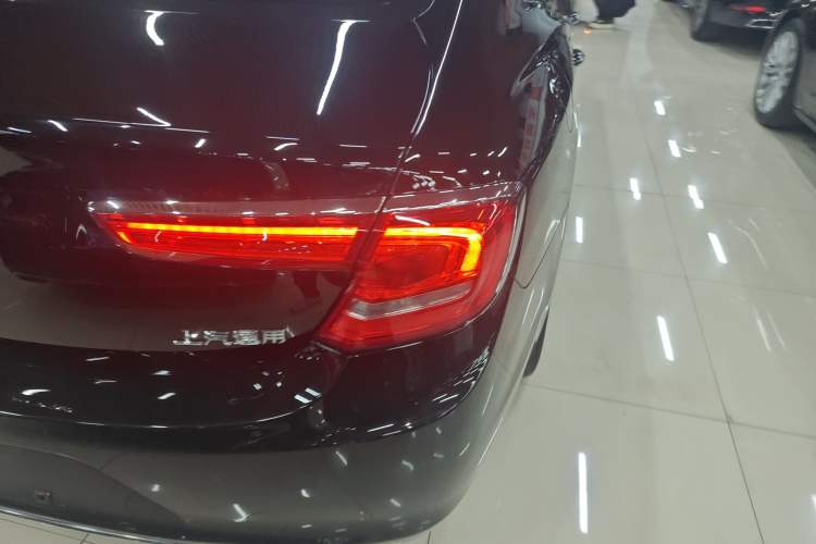 Used Buick LaCrosse 2016 28T Luxury Version Exterior 2