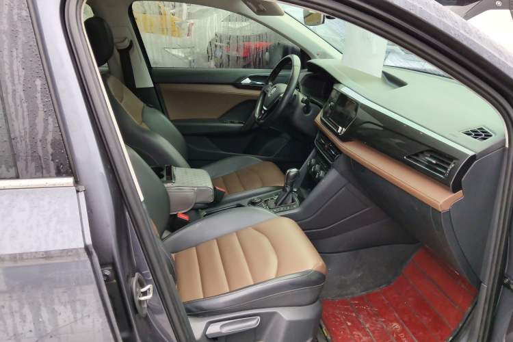 Used Volkswagen Tharu 2019 330TSI Four-Wheel Drive Flagship Model China VI Standard Right Front Seat