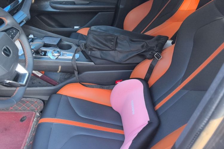 Used CHANGAN UNI-V 2025 1.5T 500Bar Prestige Sporty Version Left Front Seat