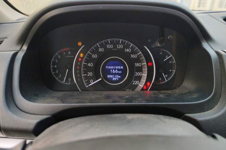 Used Honda CR-V 2016 2.0L two-wheel drive Urban Edition Odometer Close Up