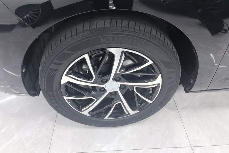 Used Haval JOLION 2021 1.5T Automatic Four-Door Version
