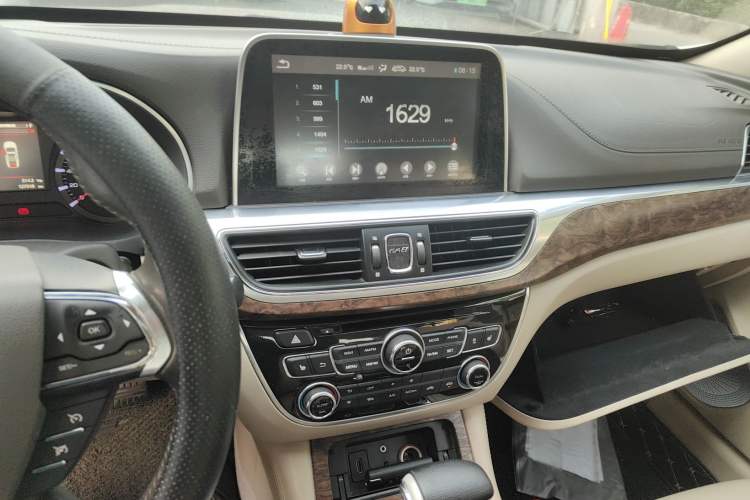 Used GAC Trumpchi GA8 2017 280T Deluxe Edition
